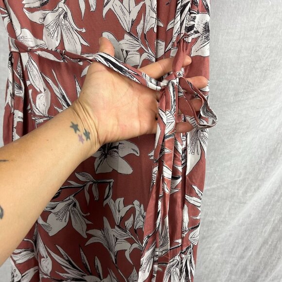 Roxy Floral Wrap Dress Cap Sleeves Womens 4 Waist Tie Mauve Indie Low Neckline - Picture 8 of 15